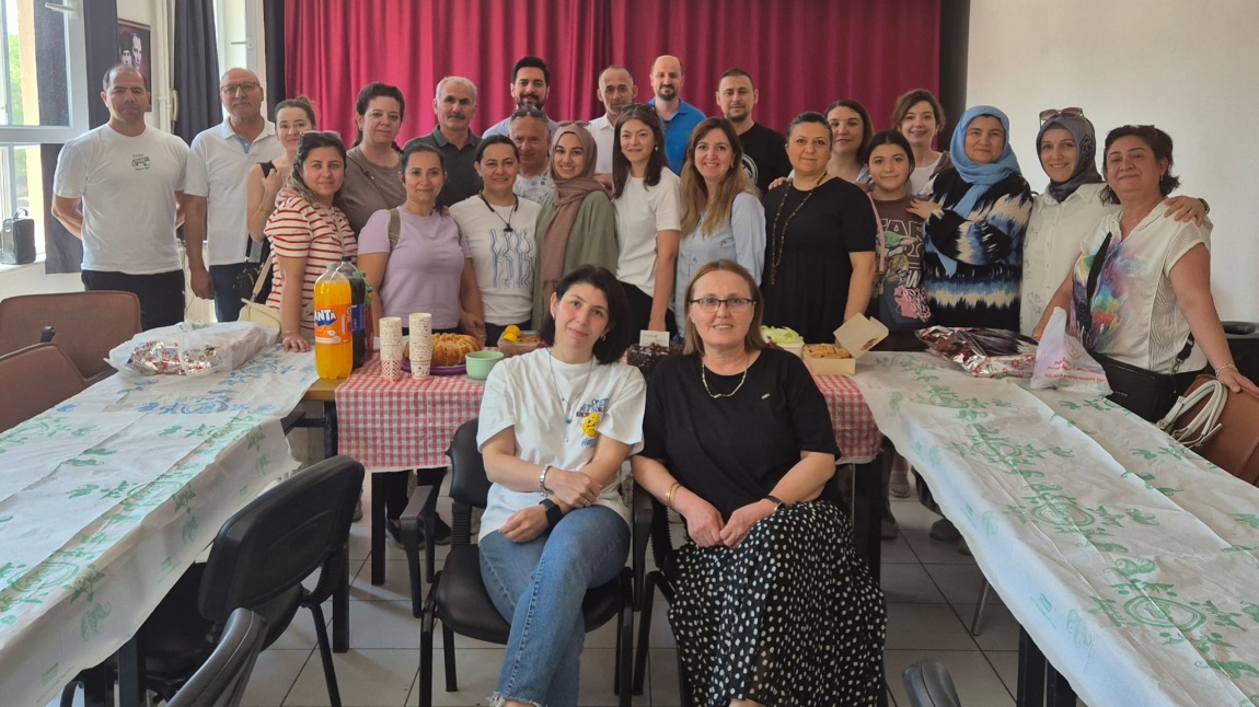 ÖĞRETMENLERİMİZE VEDA